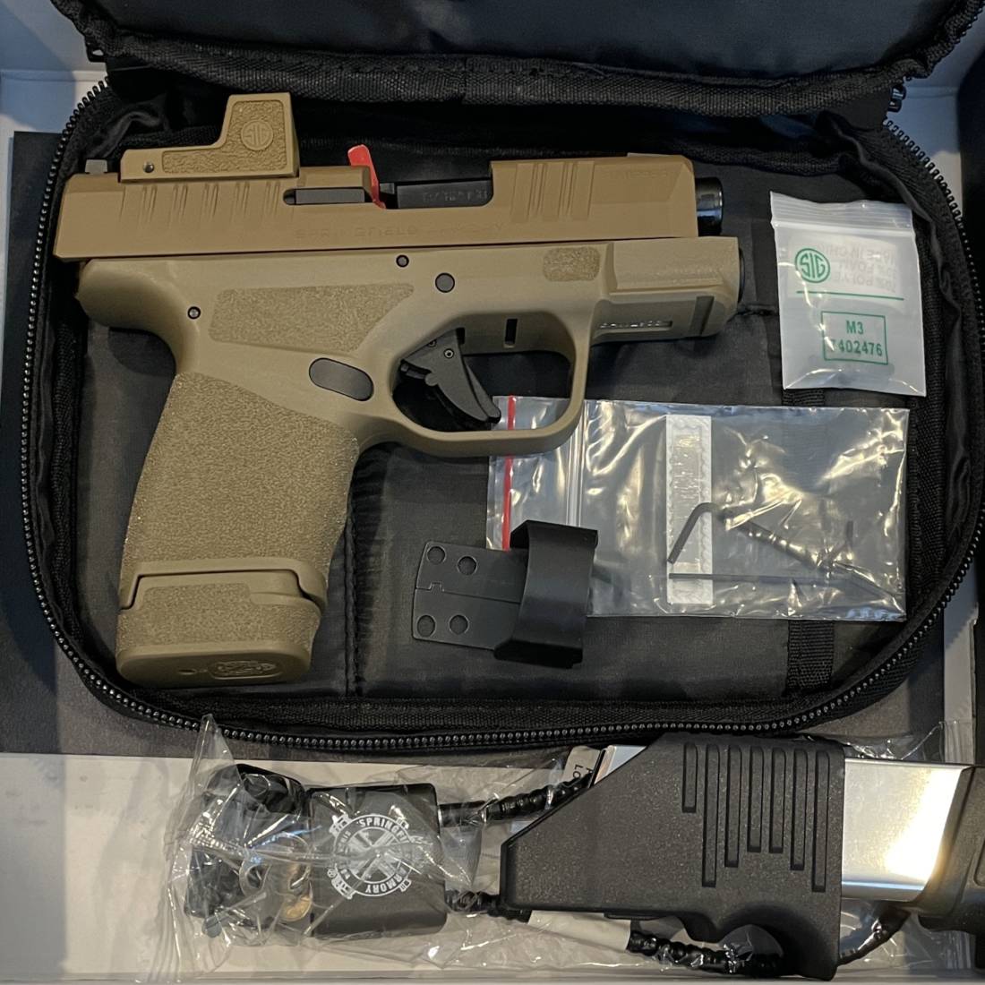 Springfield Hellcat OSP, Desert FDE, Sig Sauer Romeo Zero installed