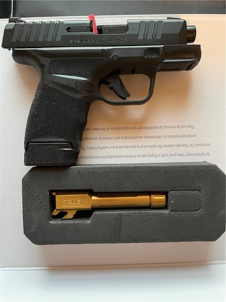 Springfield Hellcat Micro-Compact Pistol, 3", Three Mags, True Precision Threaded Barrel